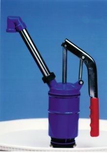 High Viscosity Lever-Action Drum Pump - High Angle Discharge Spout