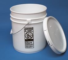 5 Gallon Open-Head Straight Sided Plastic Pail and Cover - White